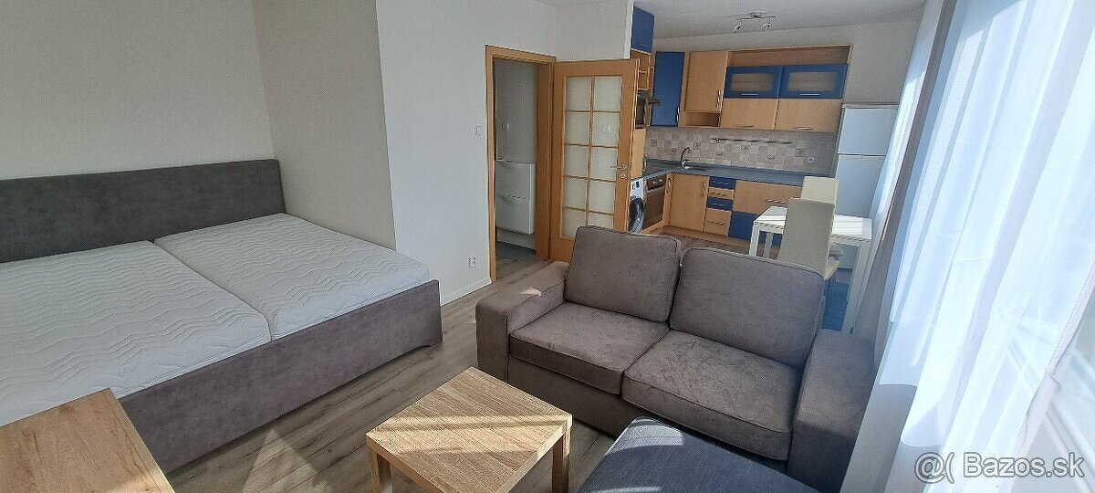 Prenajmem 1 izbový byt Oremburská - Banská Bystrica - 6