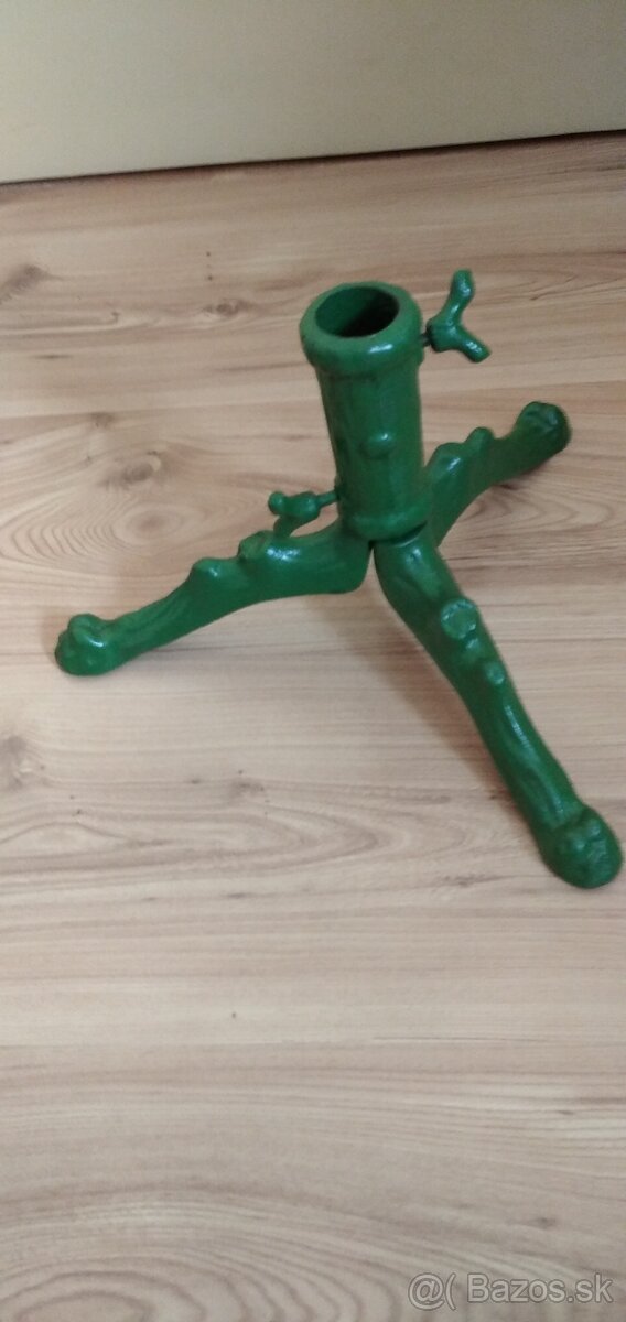 Retro liatinové stojany pre vianočný stromček - 6