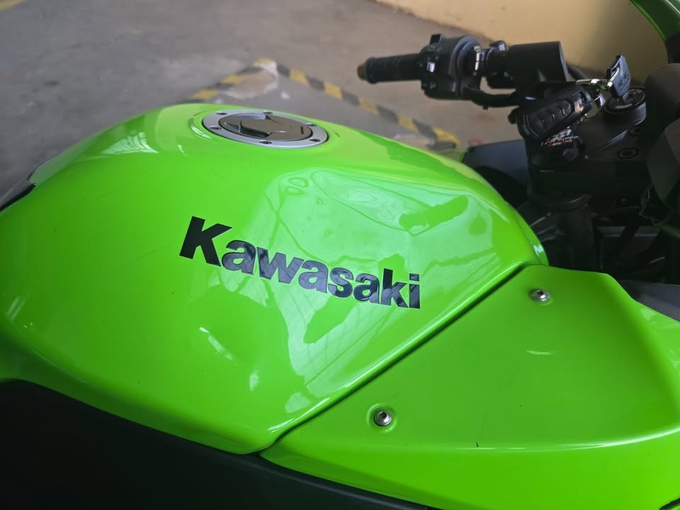 Kawasaki Ninja 250r - 6