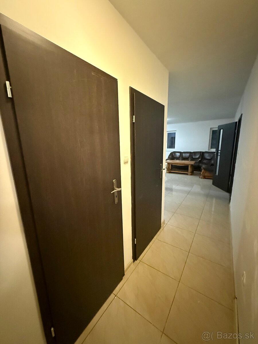 Priestranný byt v Lehniciach - 6