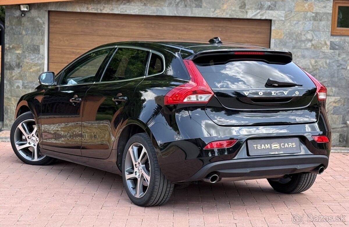 VOLVO V40 2.0 D3 Automat INSCRIPTION - 6