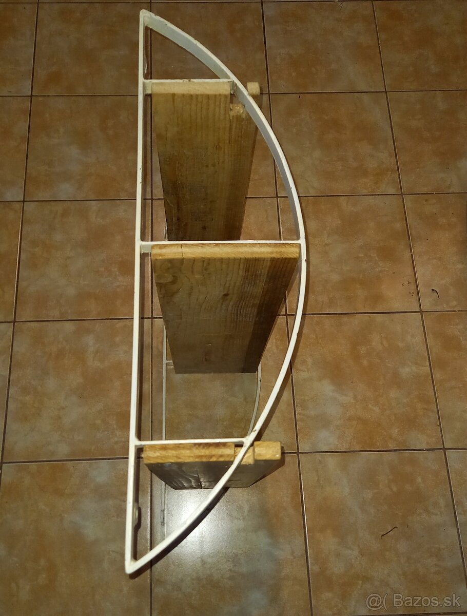 Závesná polica - 6