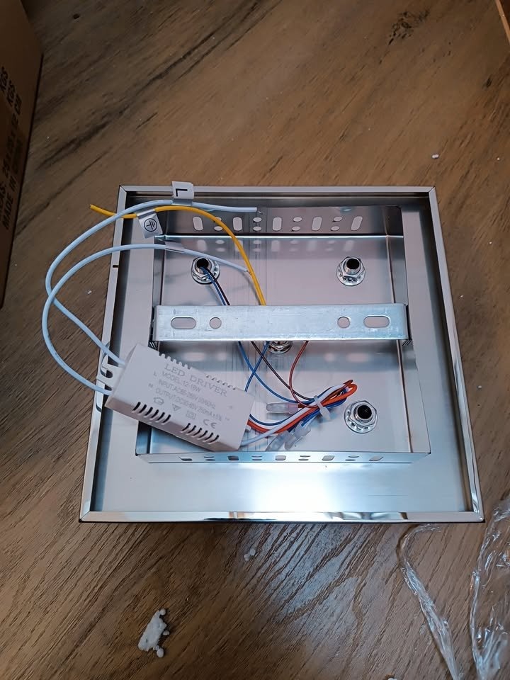 Malé stropní LED svítidlo - 6