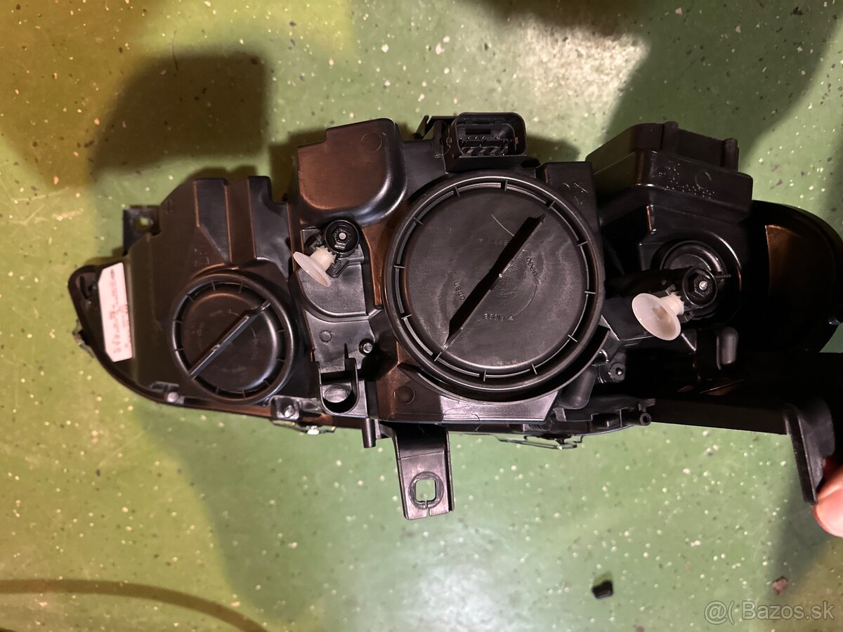BMW X5 E70 Predne lave svetlo - 6