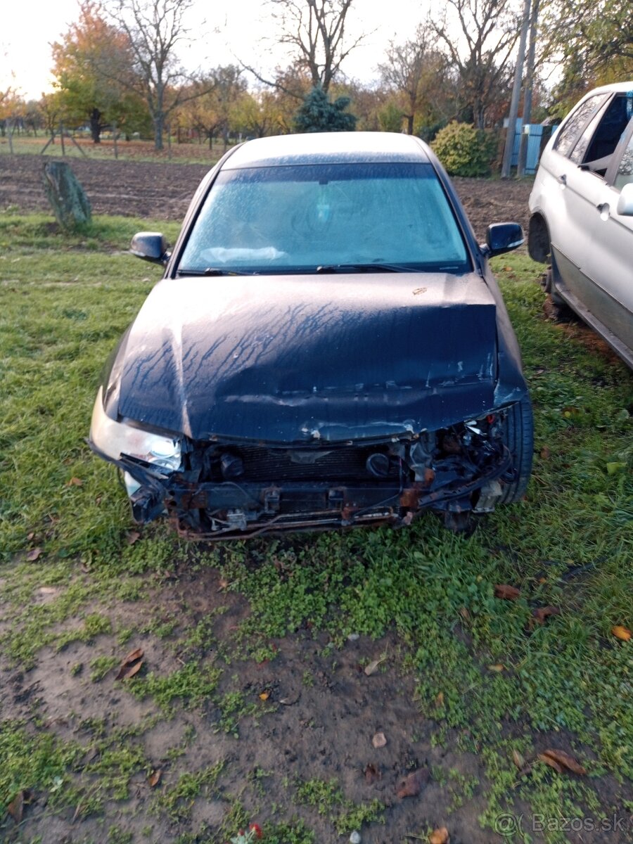 Honda accord g7 2.2i-cdti 2005 na náhradné diely - 6