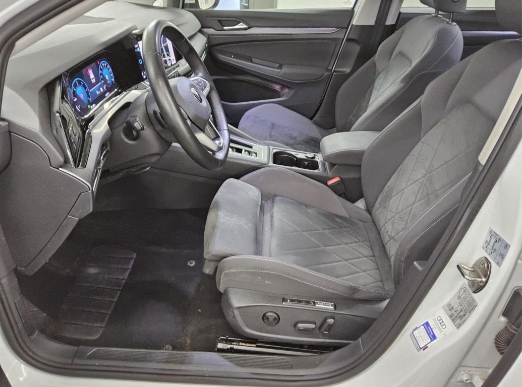 Volkswagen Golf 8 Variant Style 2.0TDI 110kW 2022 DSG LED - 6