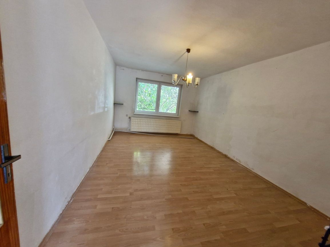 EXKLUZÍVNE na predaj 4-izbový RD v obci Bošany. - 6