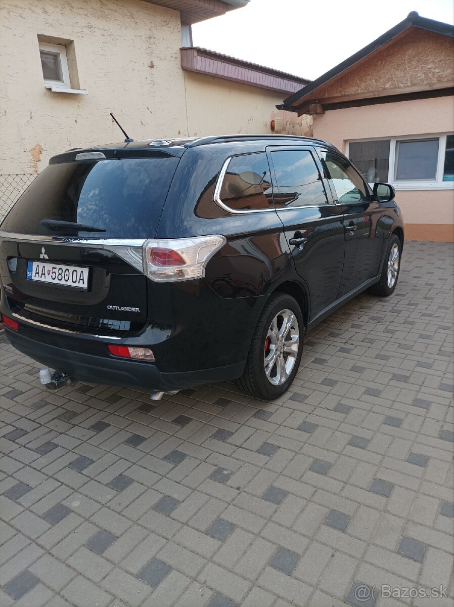 Outlander 3 2.2 110 kw 4x4 - 6