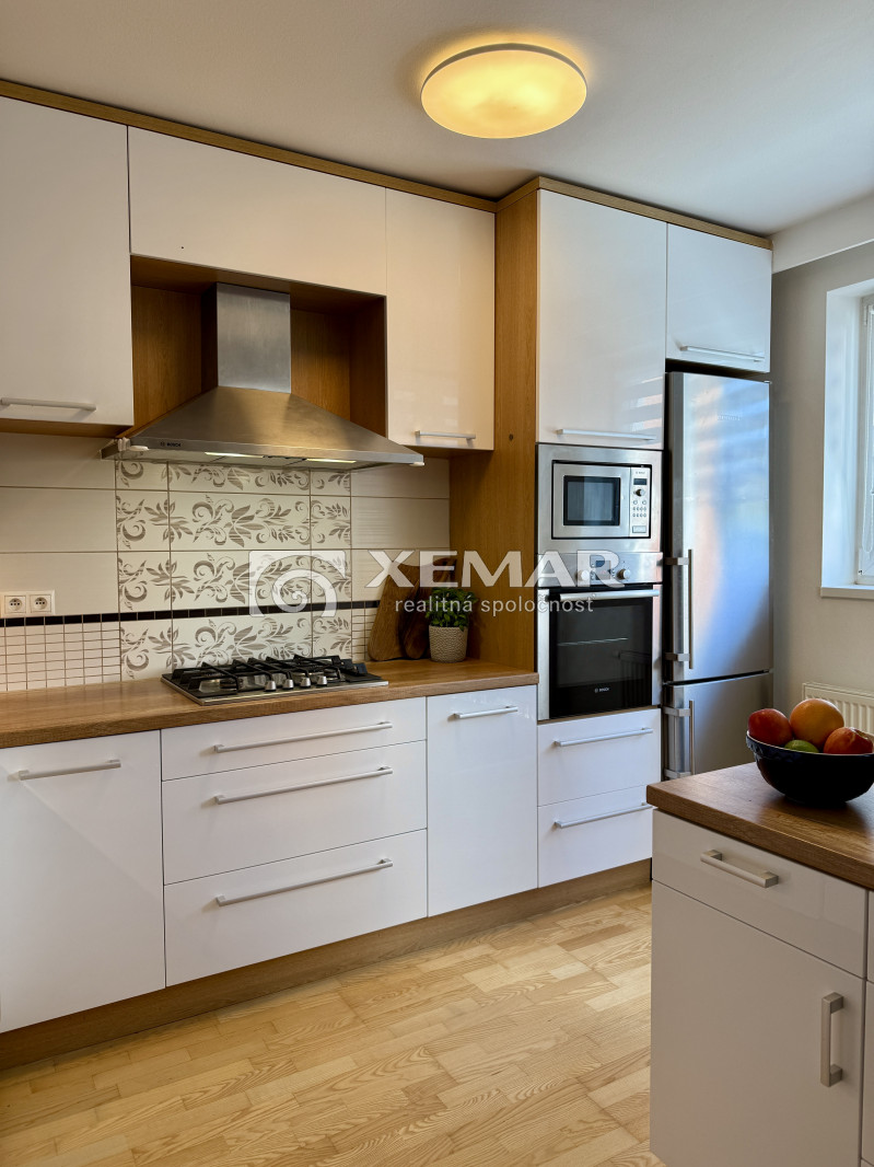 Predaj 4 izbový byt Banská Bystrica, centrum - 6