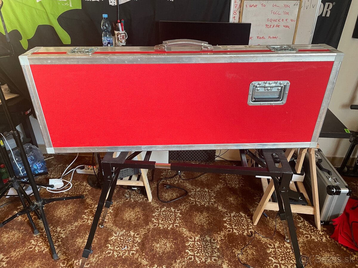 Vox Continental 73 BK + case - 6