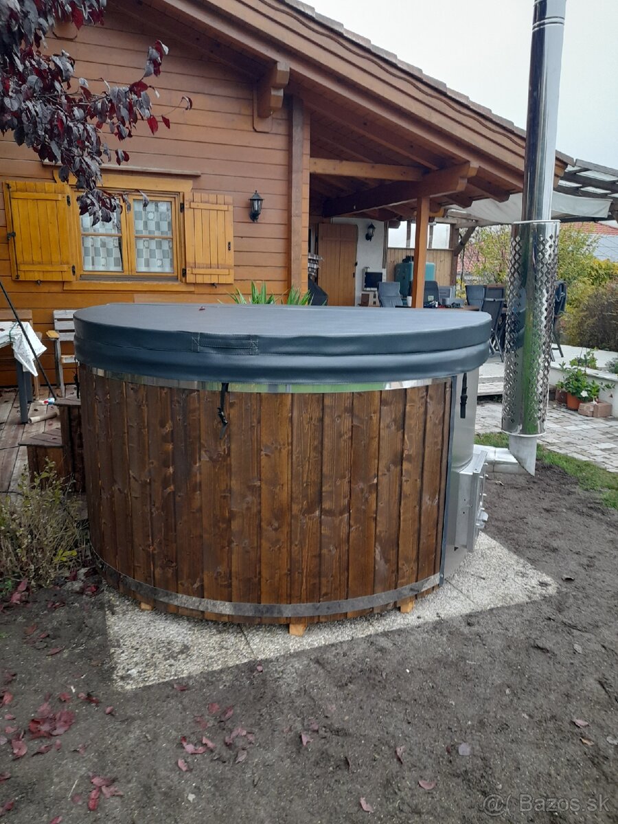 Kupacia kada/ Hottube/ sud - 6