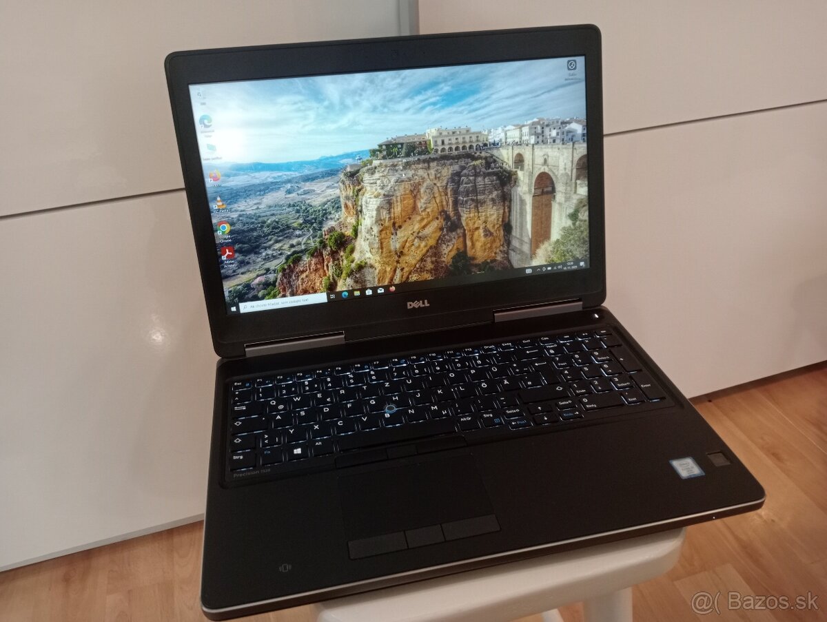 predám Dell precision 7520 , Intel core i7 , 32gb ram , ssd - 6
