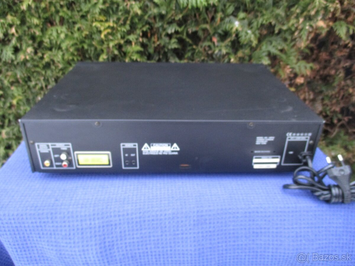 Harman Kardon HD 710 - 6