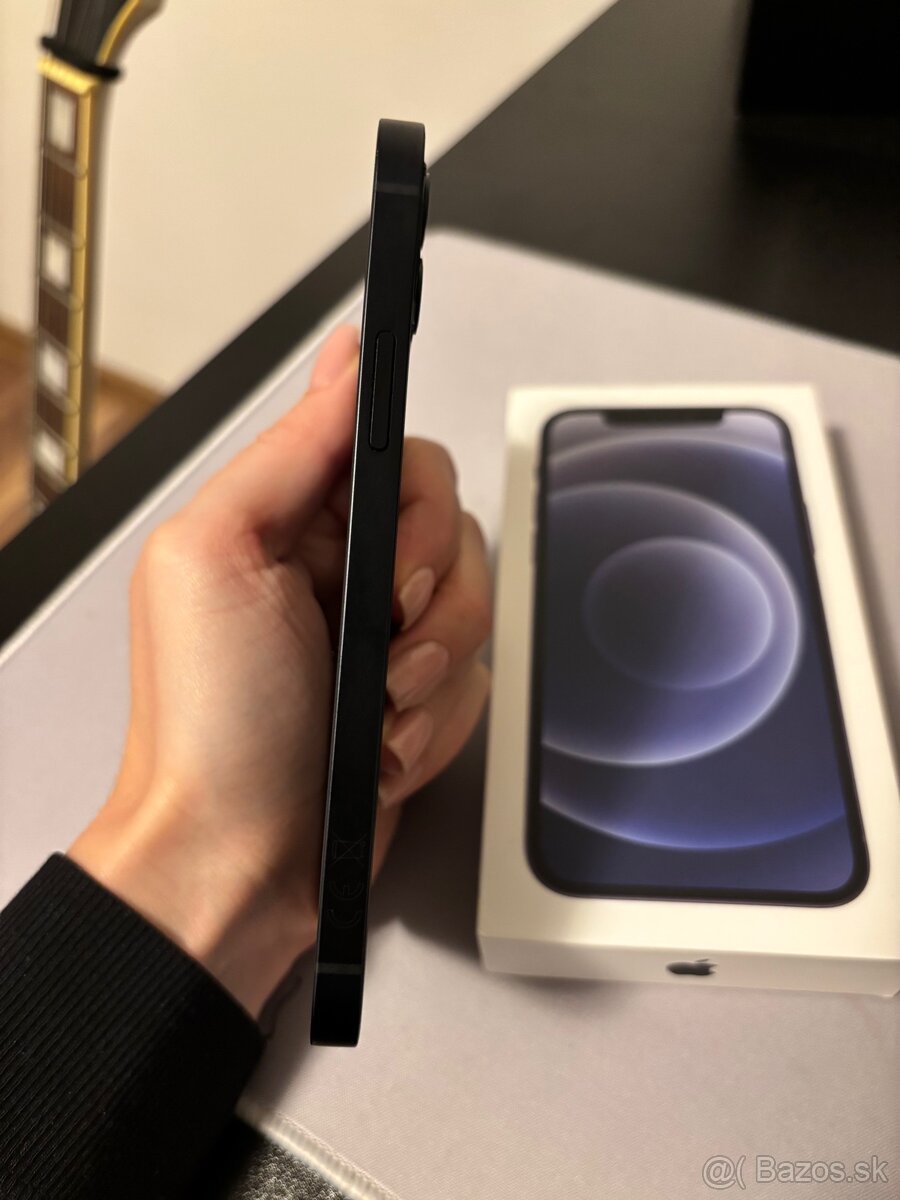 Apple iPhone 12 - výborný stav - 6