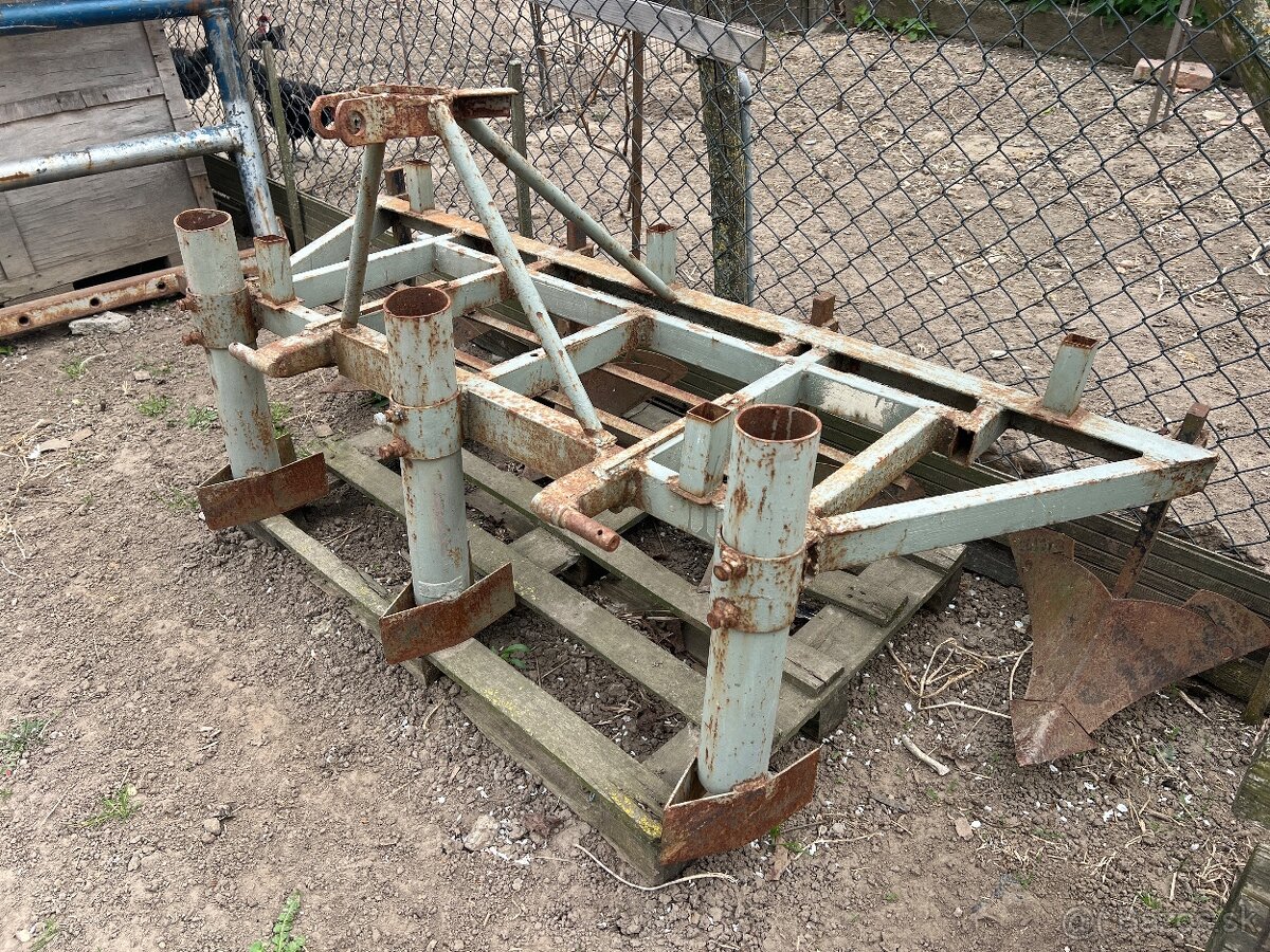 Predám riadkovač zemiakov a sadzač zemiakov - 6