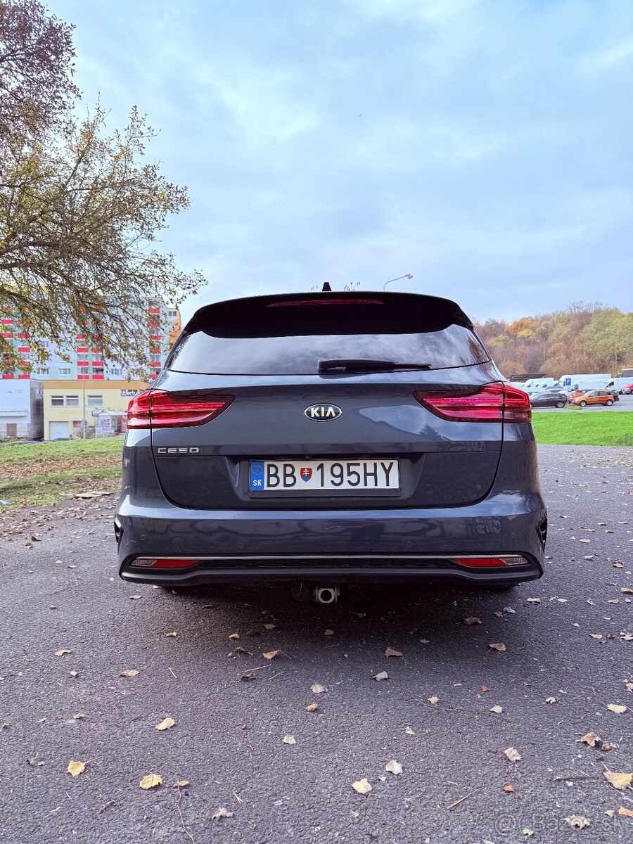 ia Ceed SW 1.6 CRDi 100 kW – First Edition A/T - 6