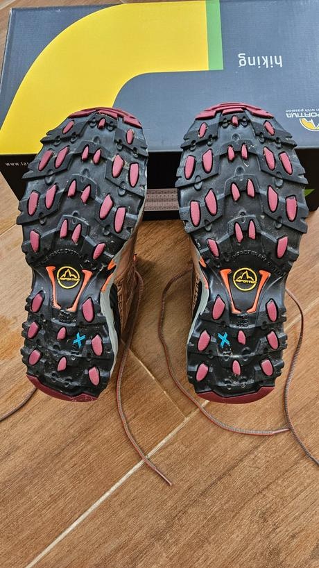 Turisticke topanky La Sportiva Goretex vel. 37 - 6