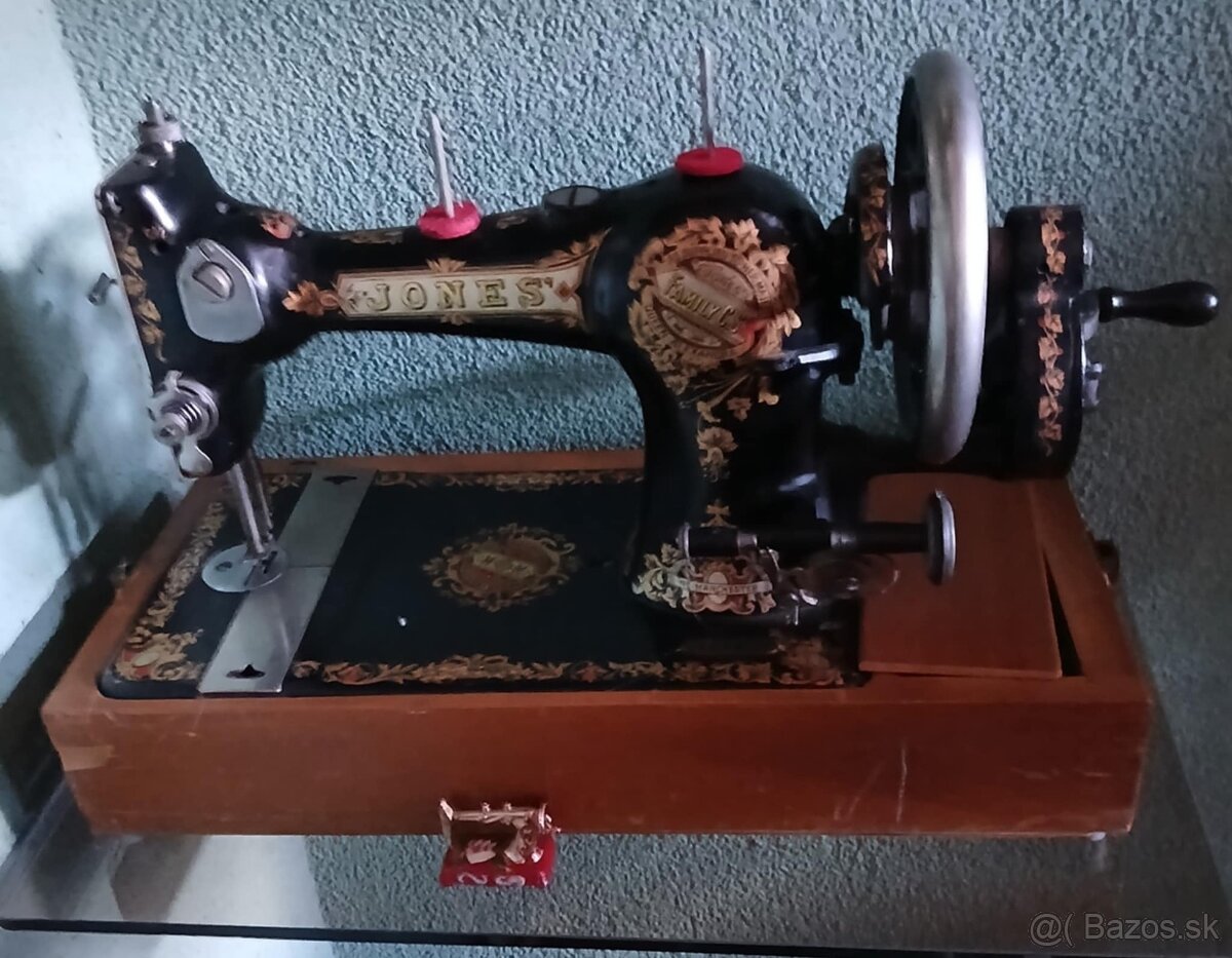 Kufrikový šijací stroj - 6