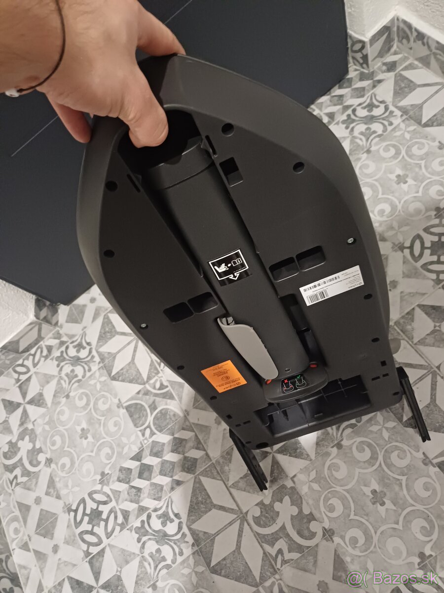 CYBEX Aton B2 + Základňa Cybex Base One - 6