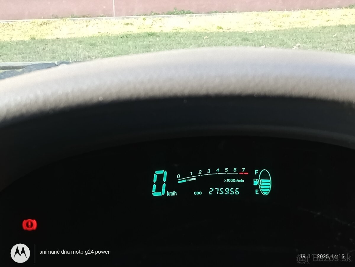 Toyota Yaris 1.0 v top stave - 6