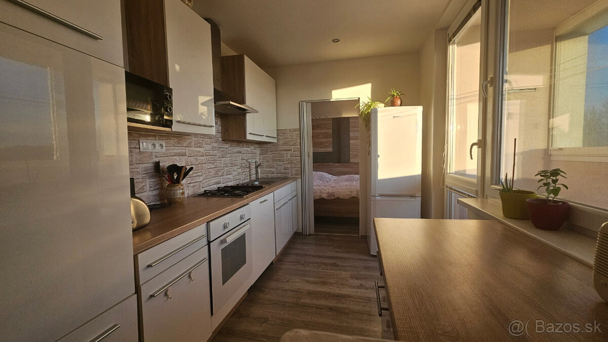 3-izb.byt v Senici - L. Novomeského s výťahom a lodžiou - 6