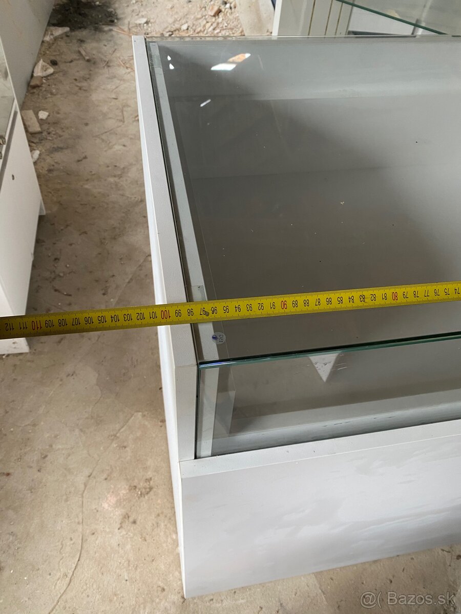 Pult presklený s led osvetlením/ predajňa / kiosk / stánok - 6