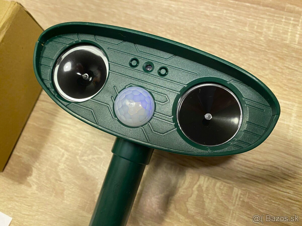 Ultrazvukový odplašovač zvierat s pohybovým senzorom - 6