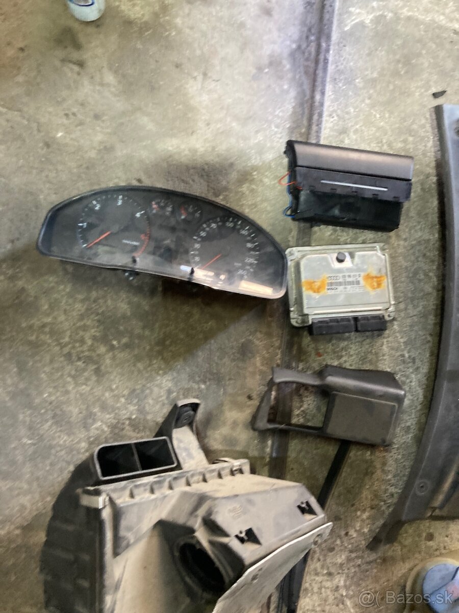 Náhradné diely AUDI A4 B5 - 6