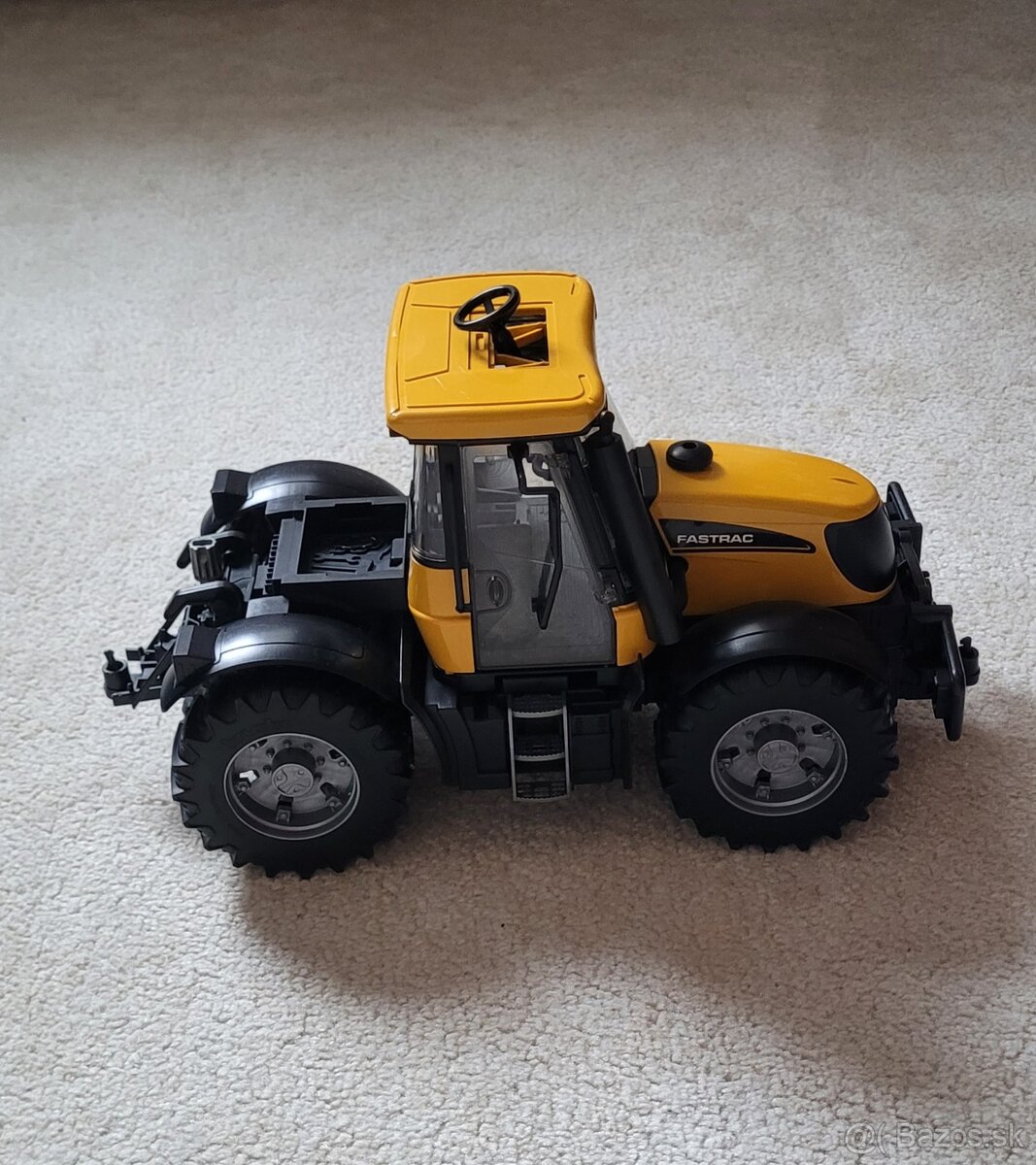 Bruder traktor JCB Fastrac - 6