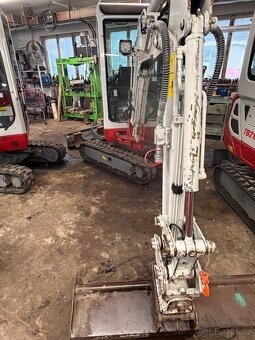 Bagr Takeuchi TB219 - 6