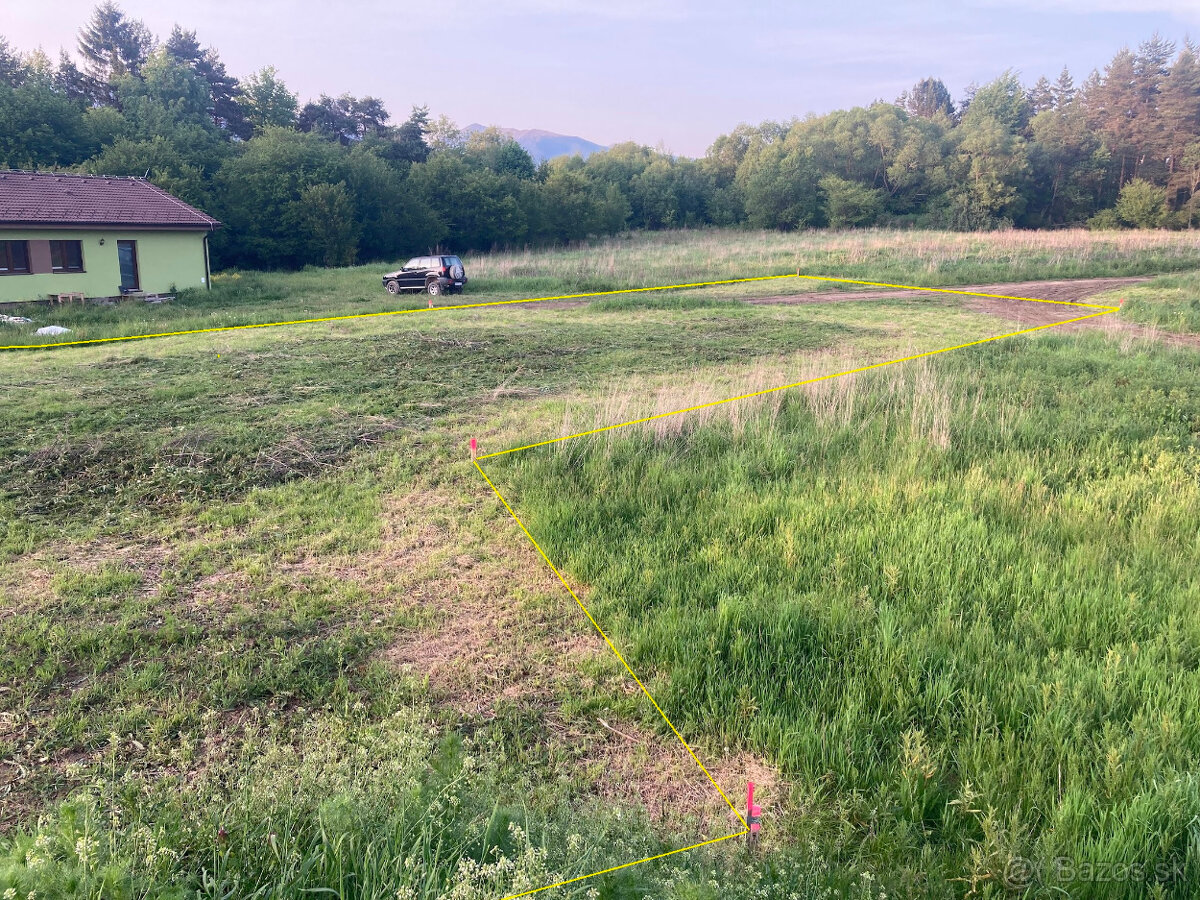 Nádherný stavebný pozemok so sieťami v Jamníku na Liptove - 6