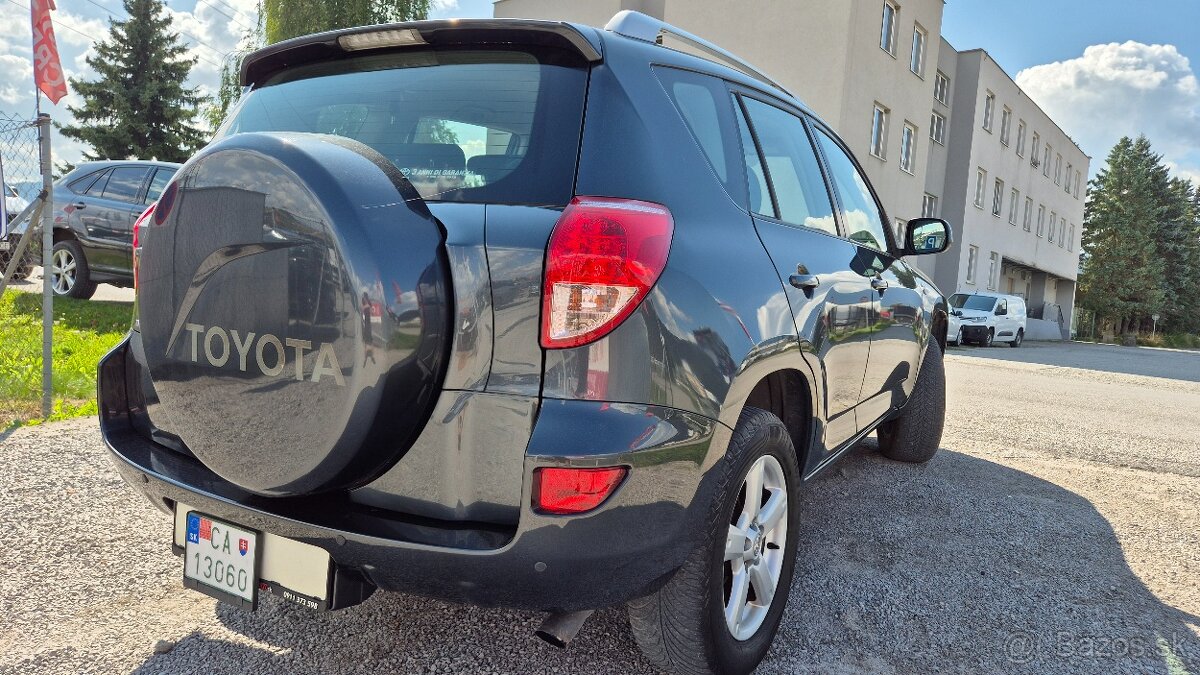 Toyota RAV4 2.2 D-4D 135 Base dovoz Taliansko - 6