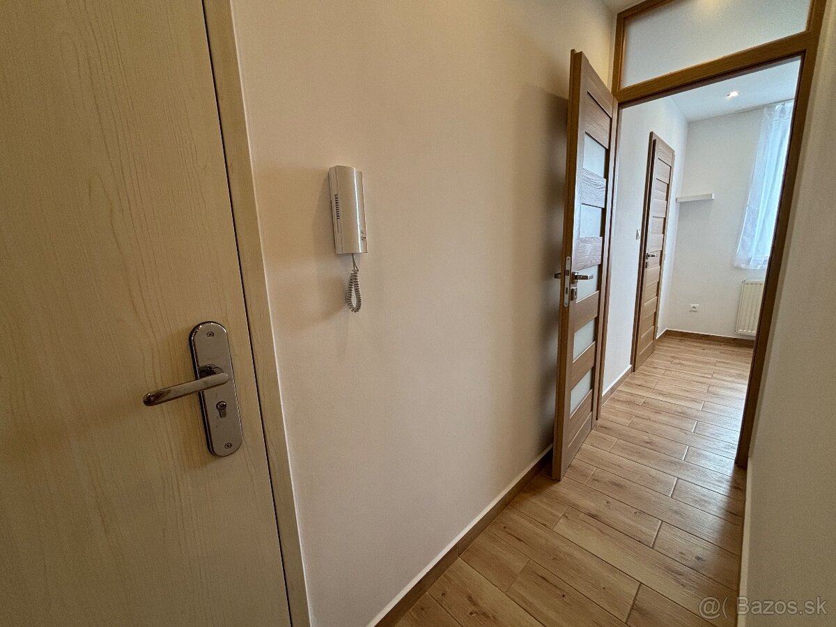 Na predaj:3-izbový byt, 67 m², Nemšová - 6