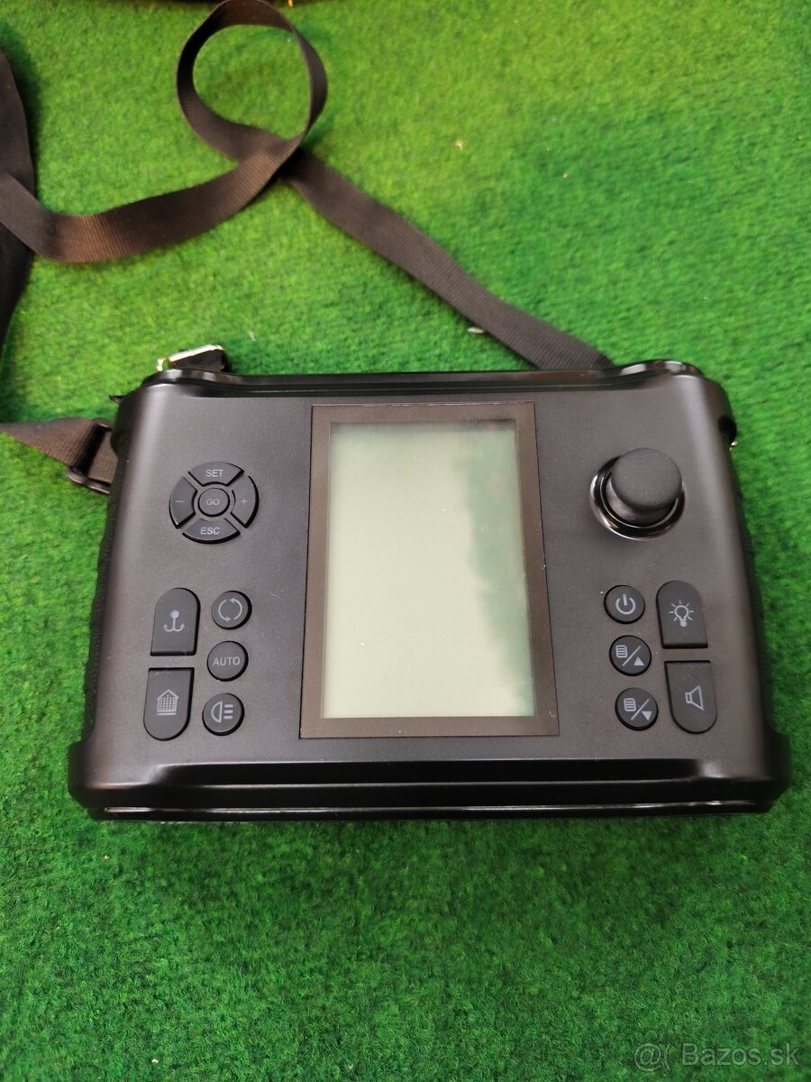 Zavažacia loďka CARPSCOUT - 6