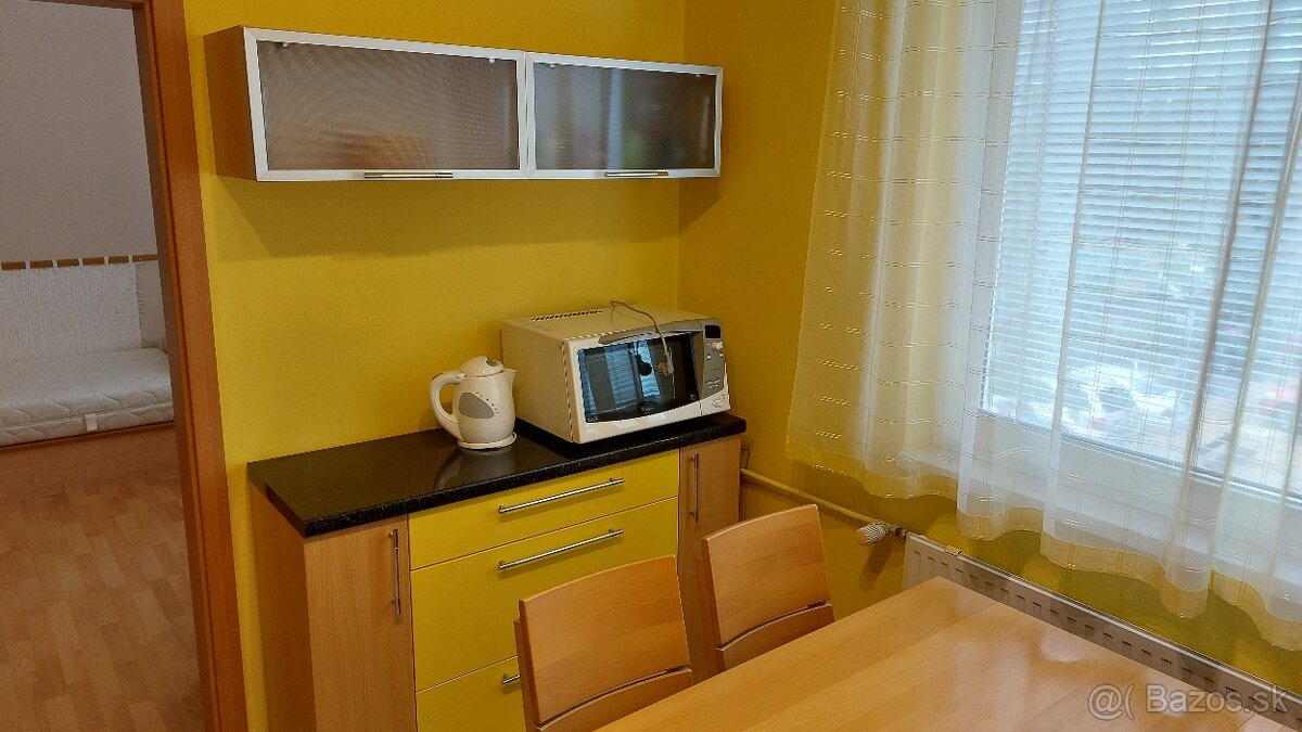 4 izbovy byt - 6