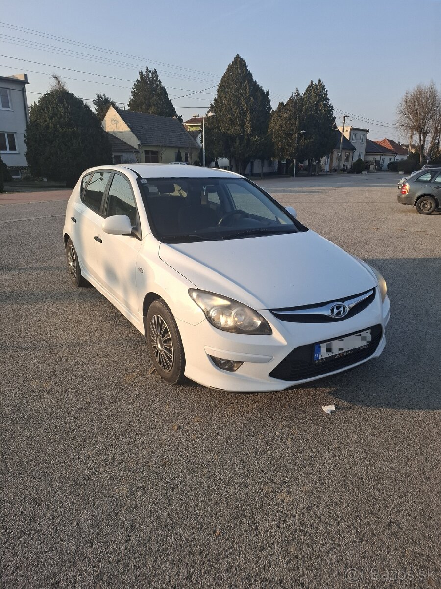 Hyundai i30 1,6 dCi - 6