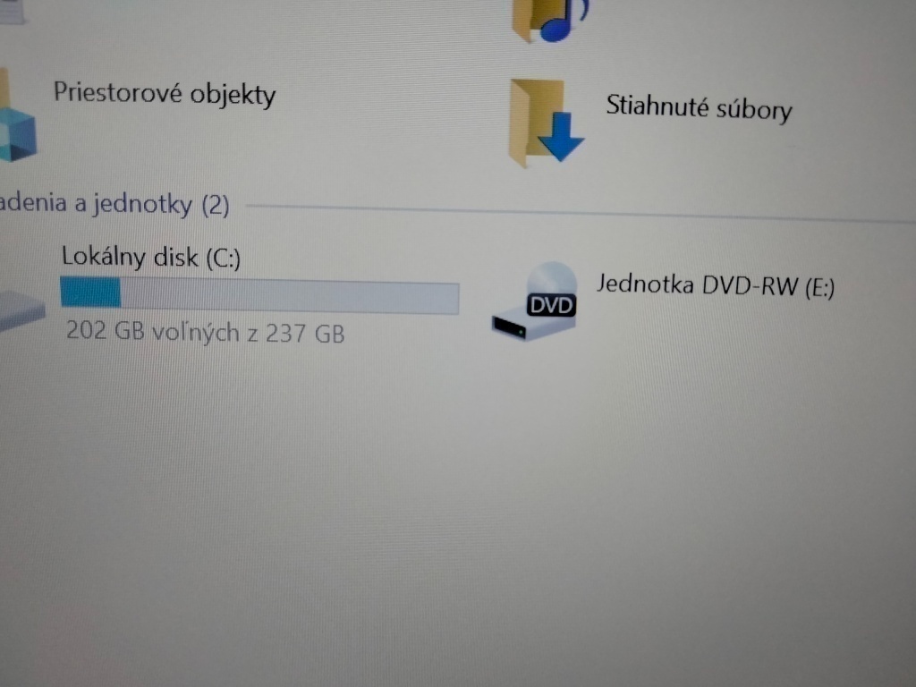 predám Hp probook 650 g2 /Intel core i5 /16gb ram /ssd - 6