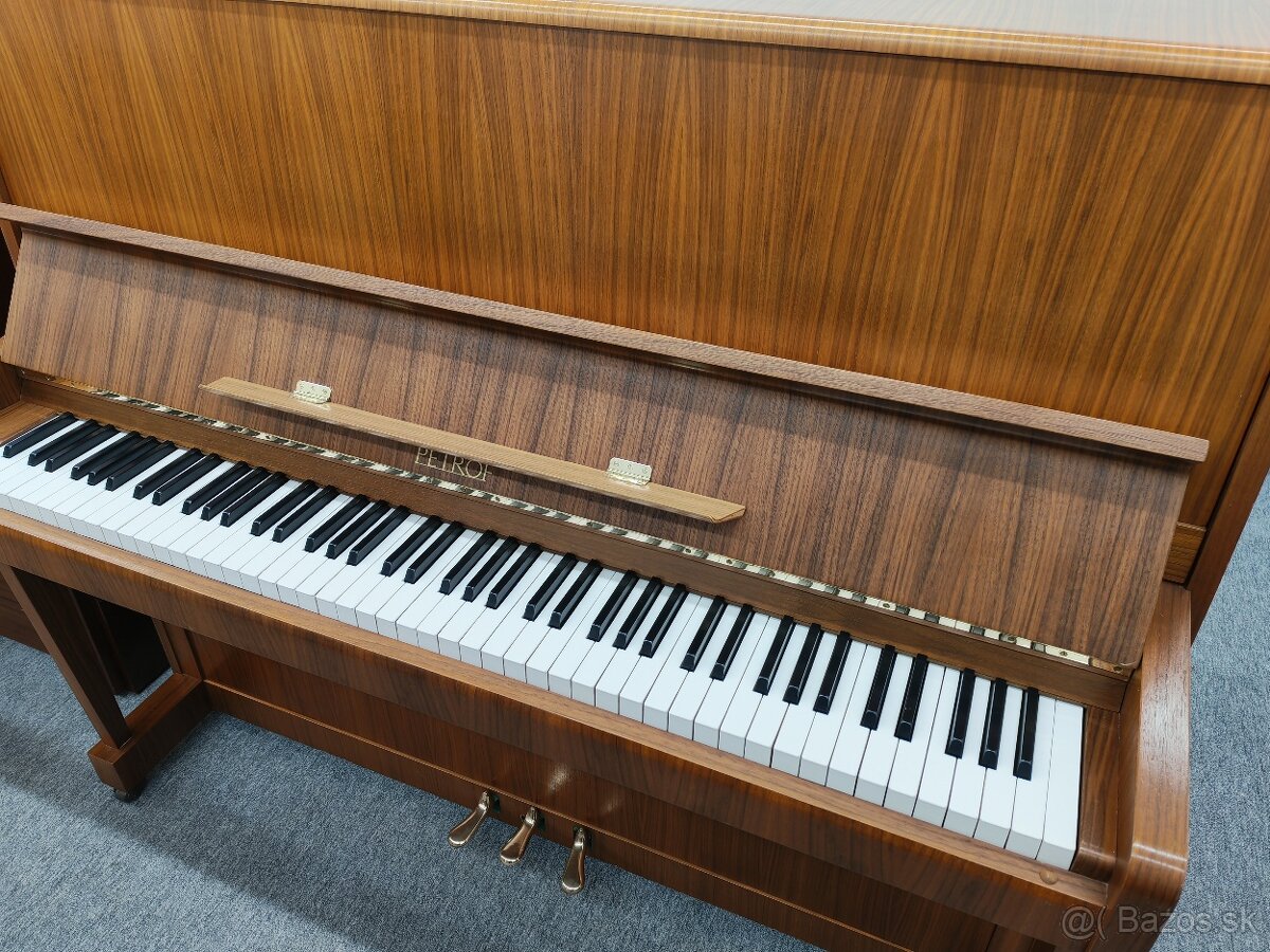 Petrof P126 Koncertino dovoz celá SR - 6