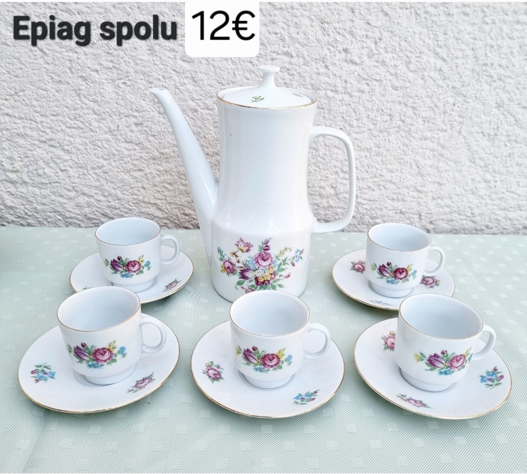 ZNAČENÝ PORCELÁN - 6