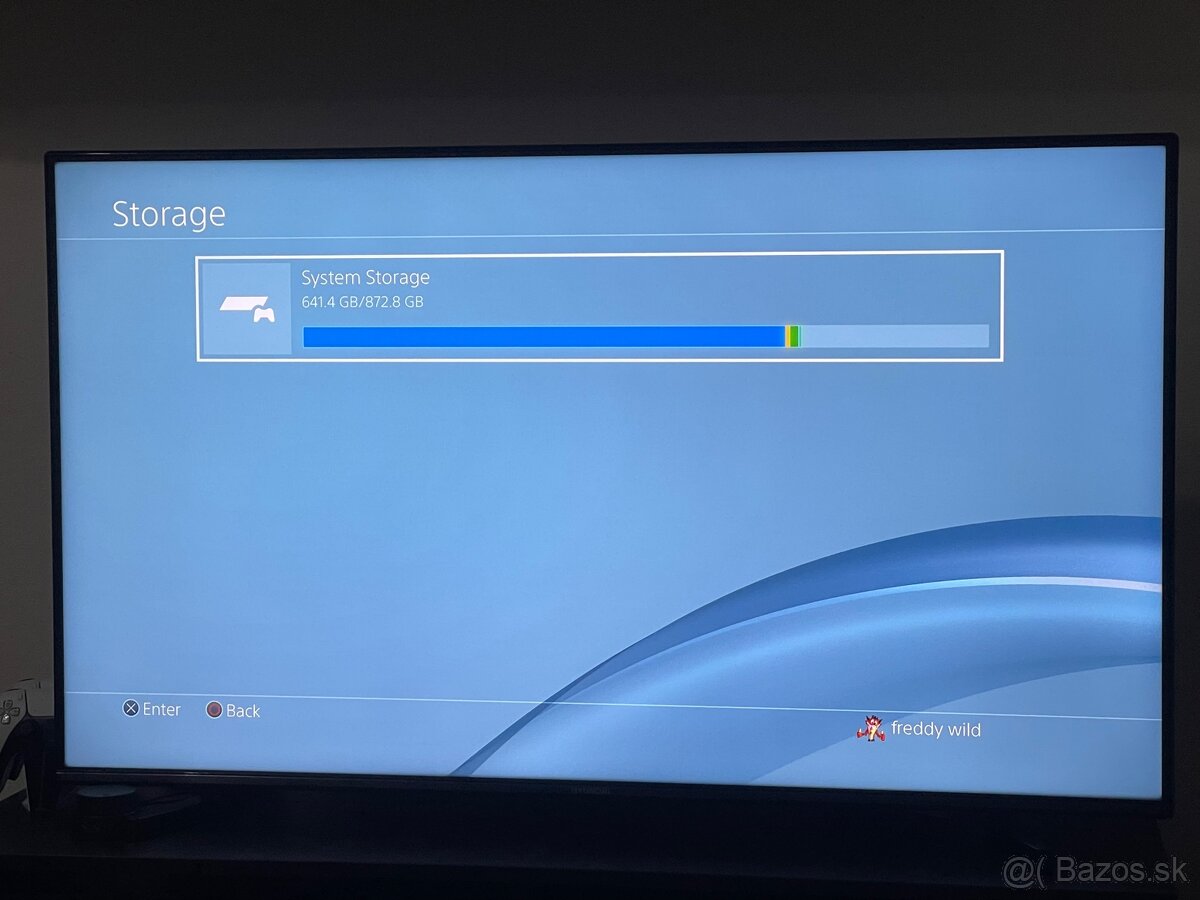 PS4 Pro 1TB + 3 DualShock ovládače + nabíjací stojan + Hry - 6