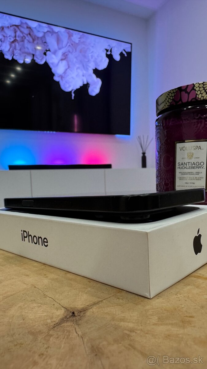 Apple iPhone 16 Pro - 6