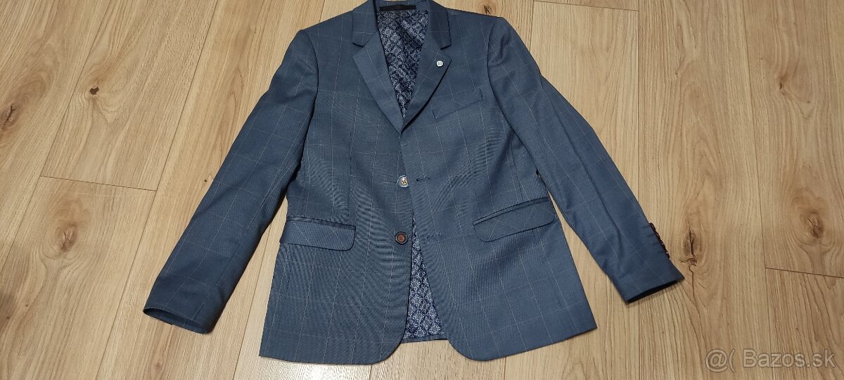 Chlapčenský oblek 146 a biela košeľa veľkosť 146 - 6