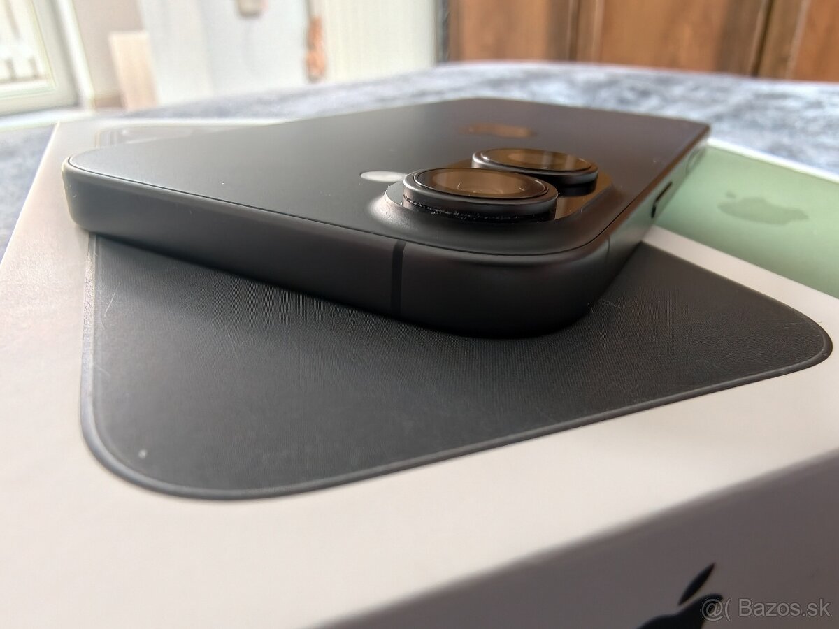 Predám iPhone 17 256GB - 6