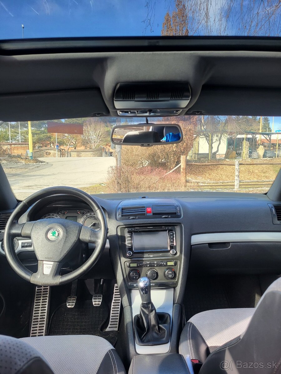 Škoda Octavia RS 2.0 TDI - 6