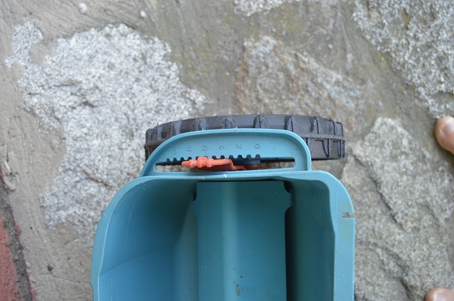 predam posypaci/posypovy vozik GARDENA, - 6