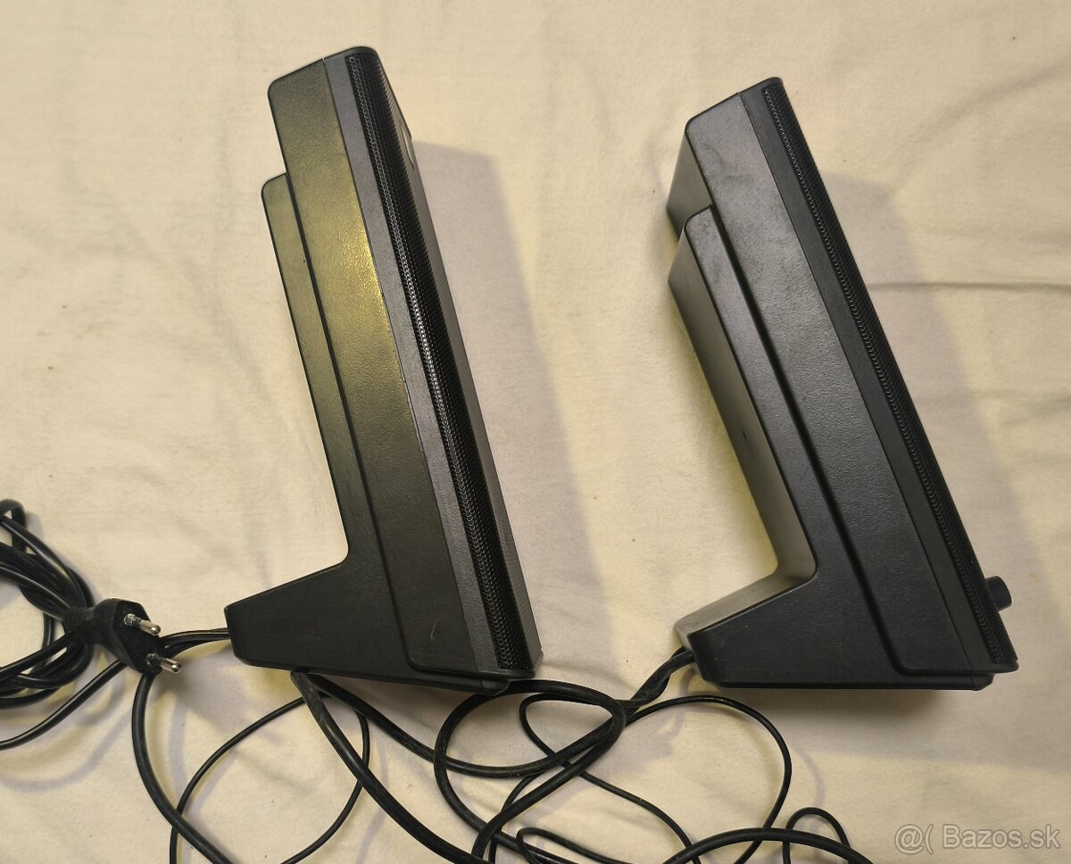 Predám reproduktory k PC Logitech S-0264B - 6