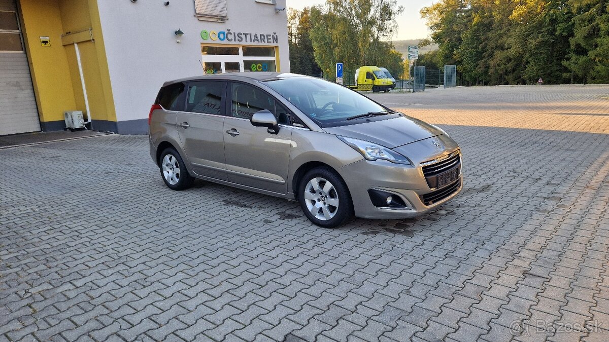 PEUGEOT 5008 1.6HDI M6 7Miest - 6