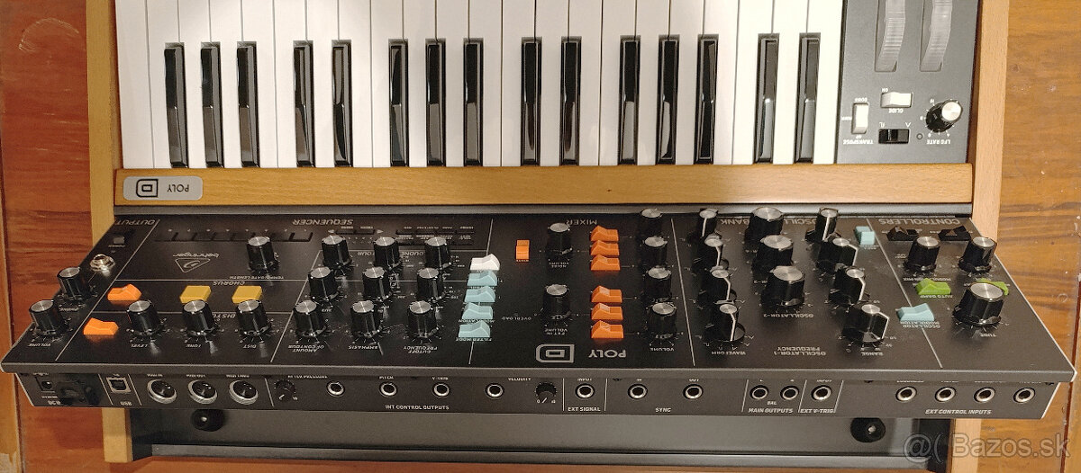 PREDÁM "MOOG" BEHRINGER POLY D STAV NOVÝ - 6