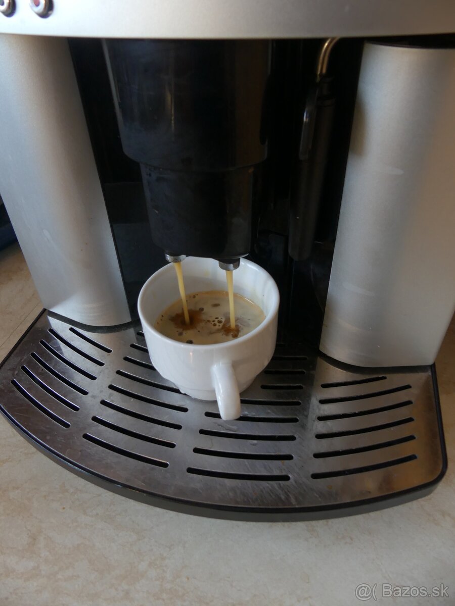 Delonghi Magnifica vo vybornom stave, plne funcny - 6