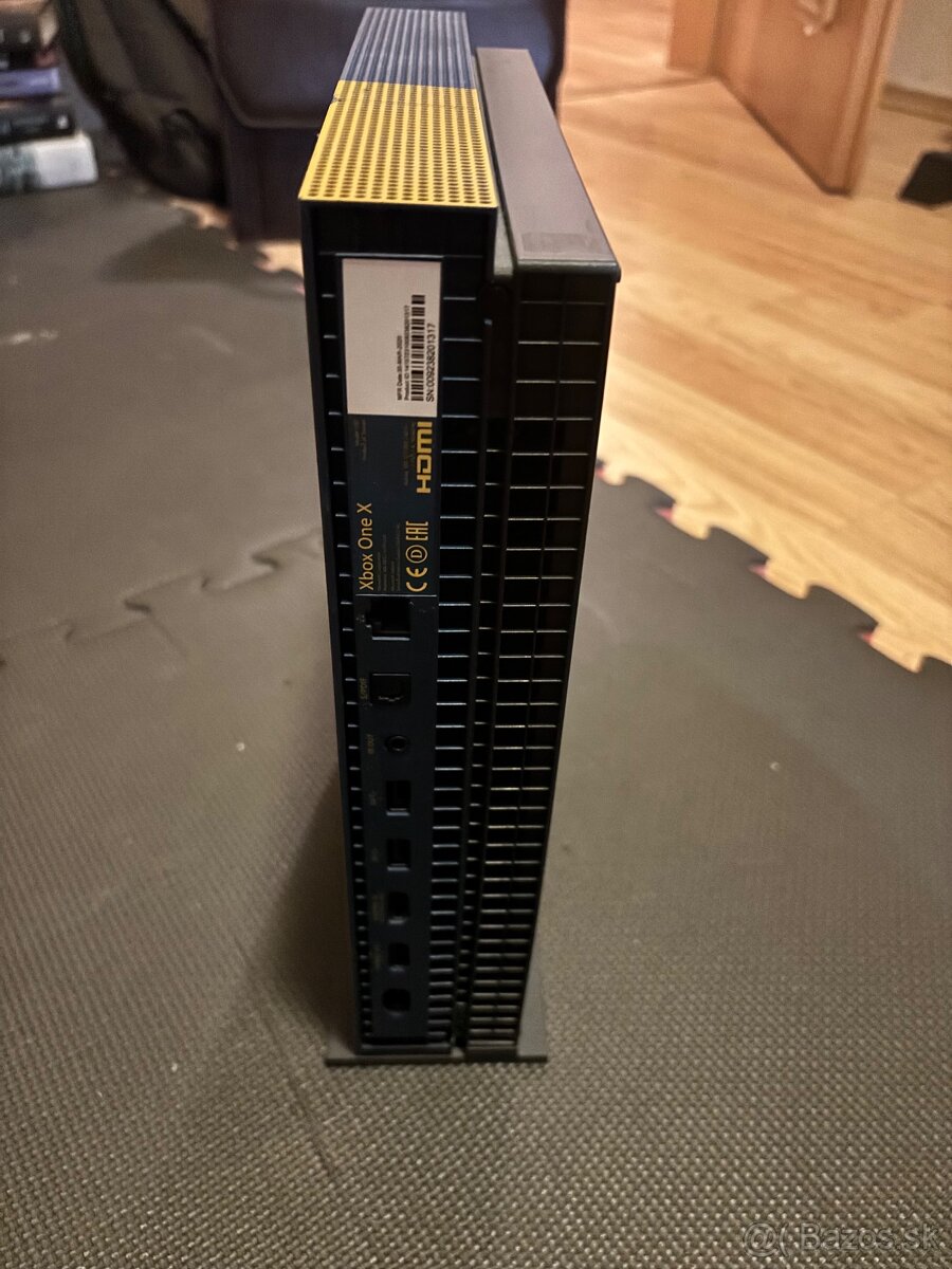 Predám XBOX ONE X 1TB - CYBERPUNK 2077 limitovaná edícia - 6